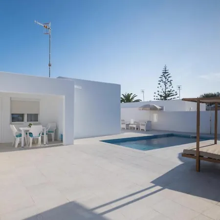 Eidan En Cala Blanca Villa
