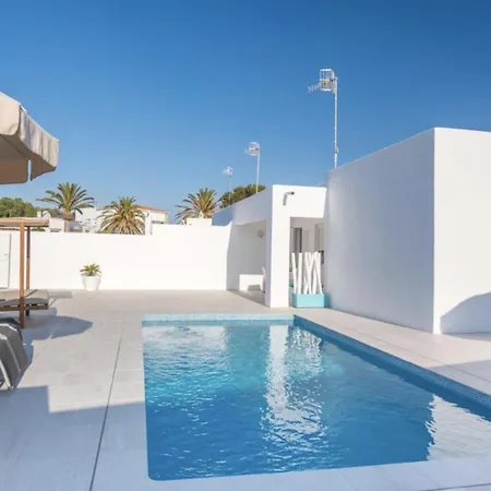 Eidan En Cala Blanca Villa *